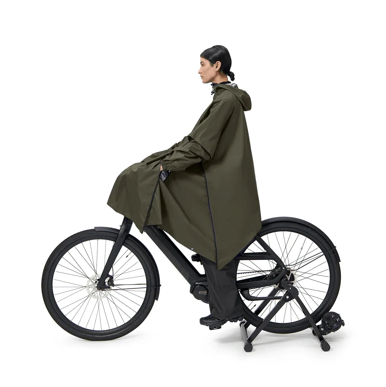 (08) Poncho - Image 8