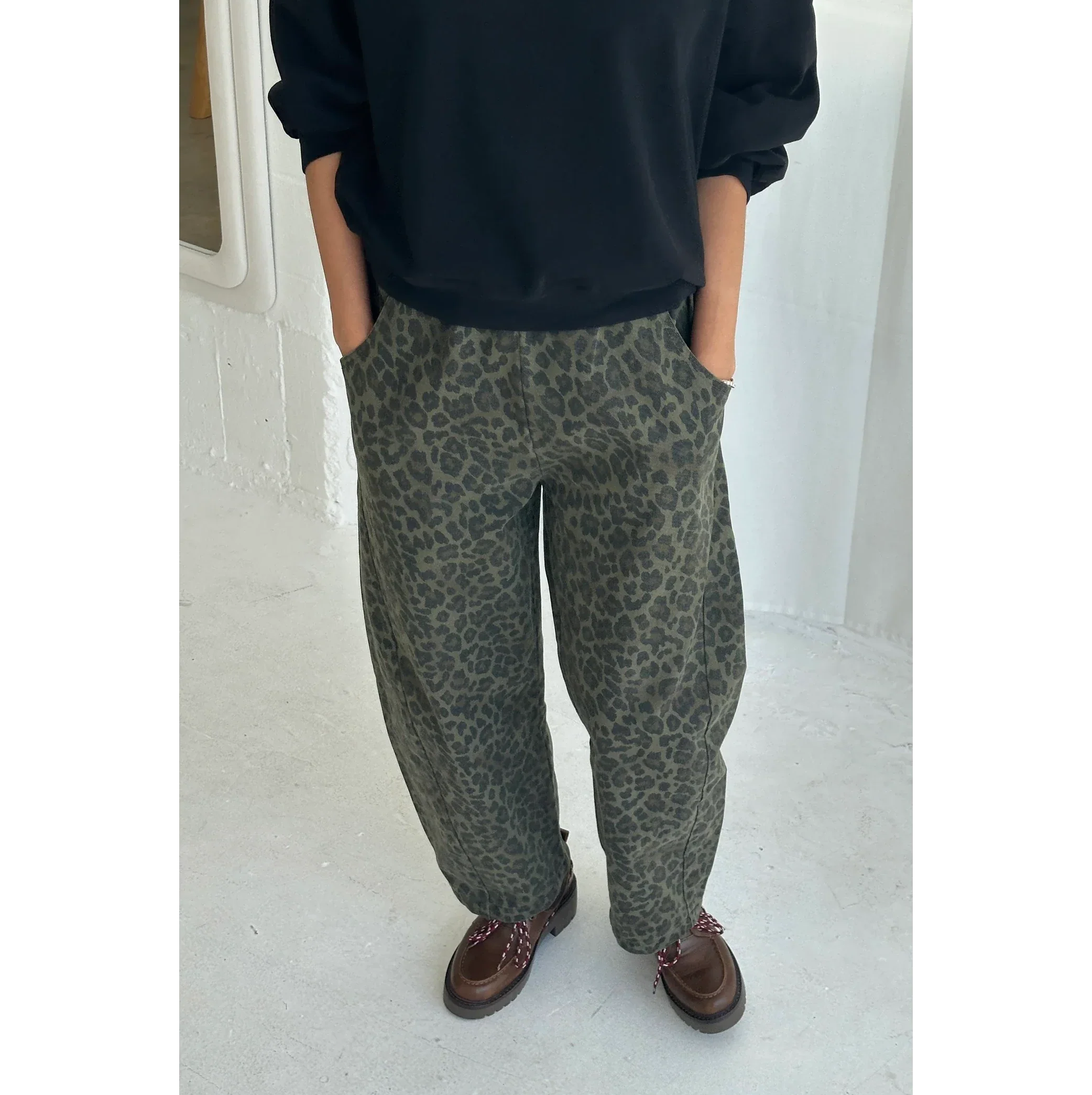 Arc Pants - Image 9