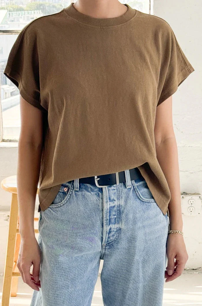 Jeanne Tee - Image 4