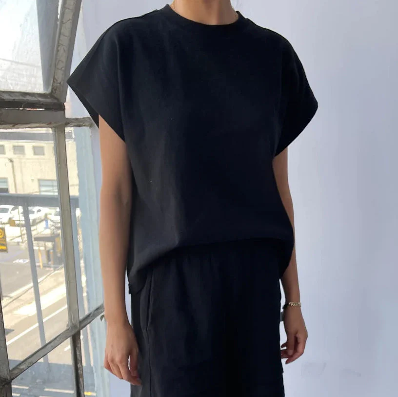 Jeanne Tee - Image 7