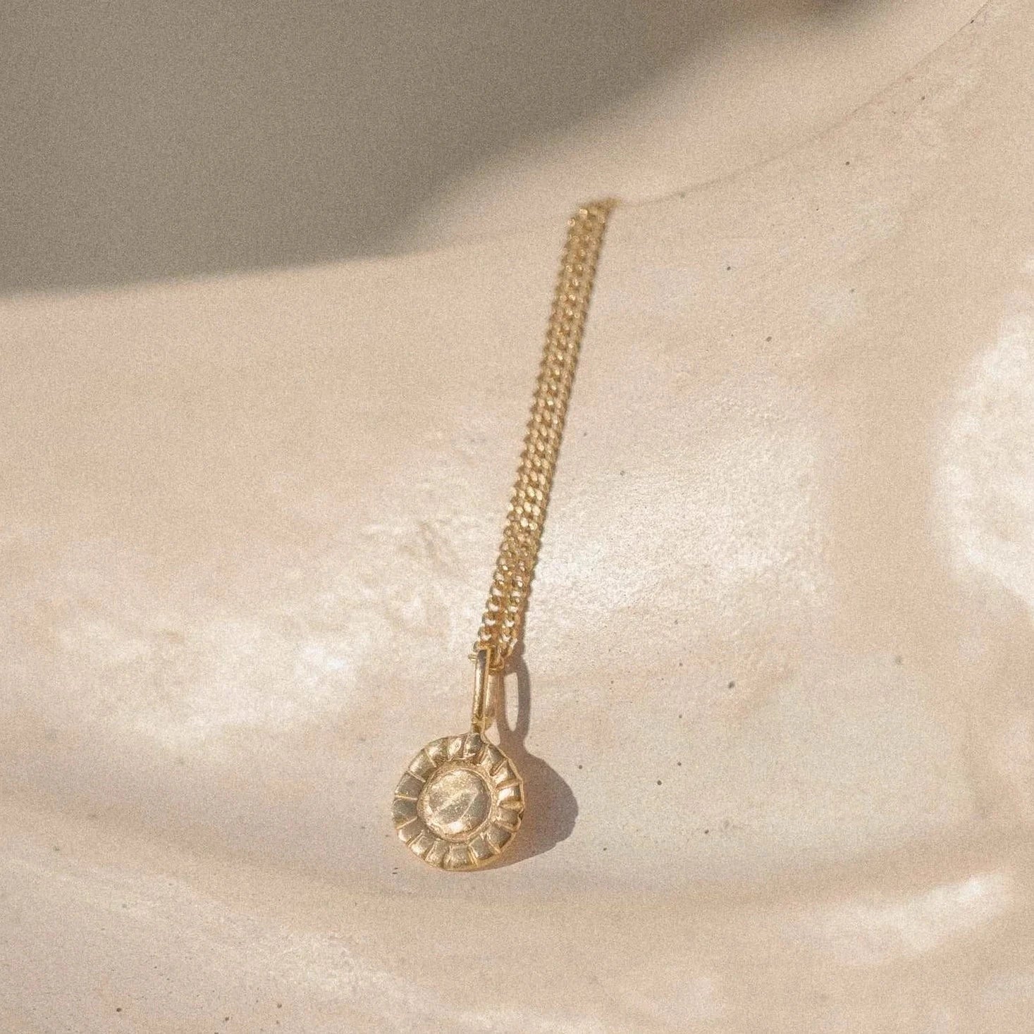 Rauw x Merge | Sun Days Necklace